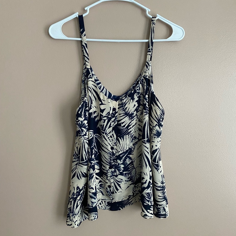Paper Crane Flowy Double-Layer Tank Top — Size M